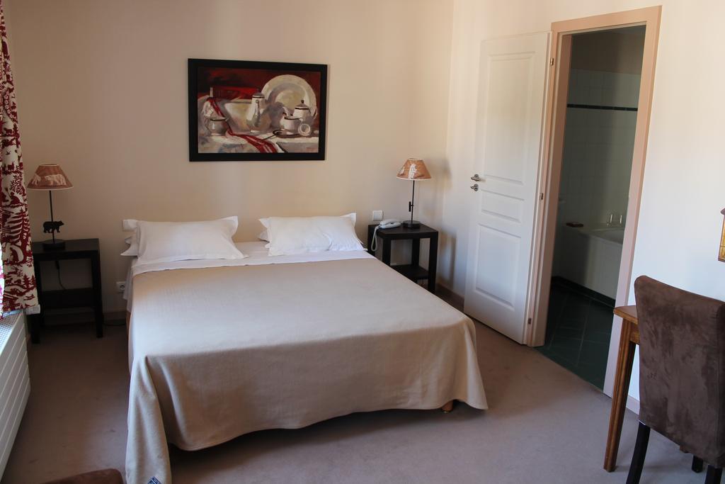 Hotel Les Cigognes Abreschviller Pokój zdjęcie