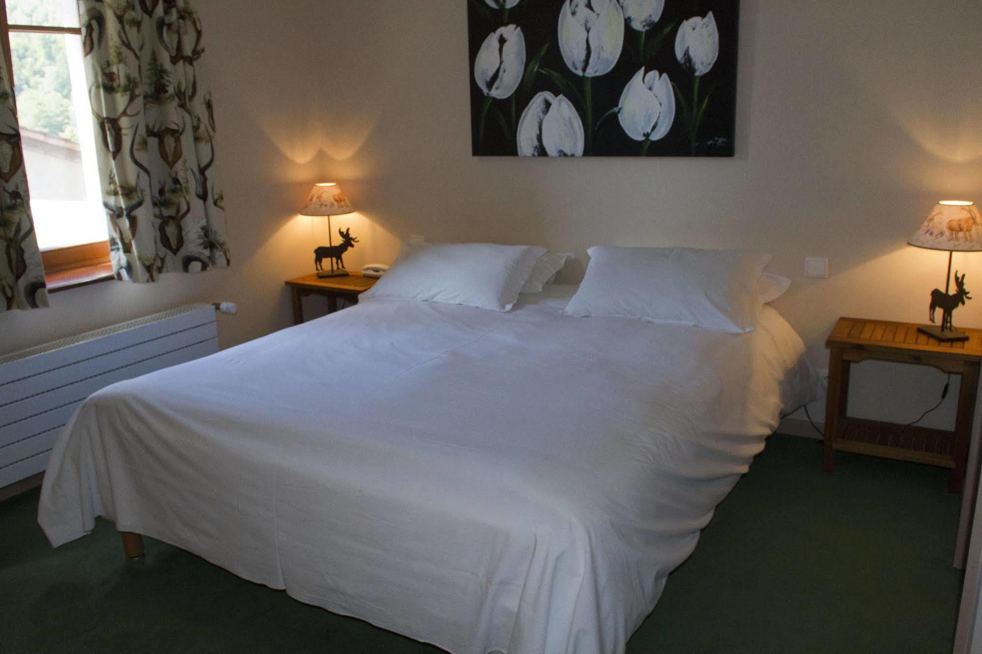 Hotel Les Cigognes Abreschviller Zewnętrze zdjęcie